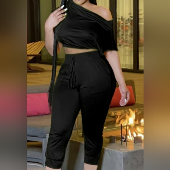 2PC Black Off-Shoulder Jogger Set - Picture 1 of 2